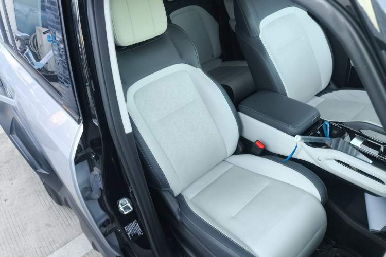 Used iCAR 03 2024 501km Four-wheel Drive Long-range Intelligent Driving Edition