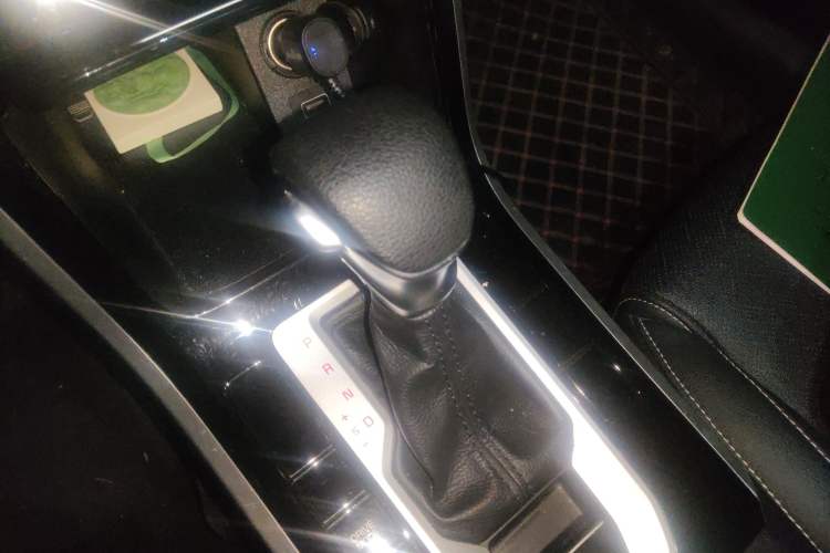 Used Kia K3 2021 1.5L CVT Fashion Edition Gear Lever