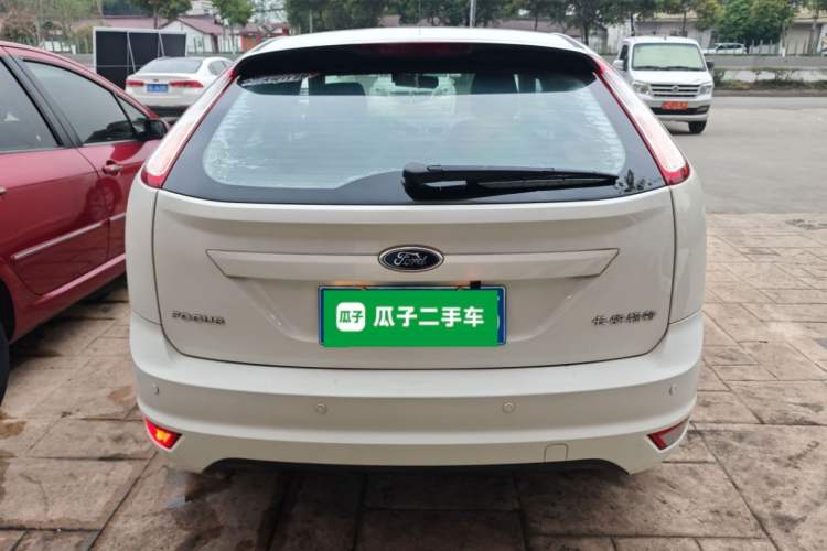 Used Ford Focus 2013 Hatchback Classic 1.8L Automatic Base Model
