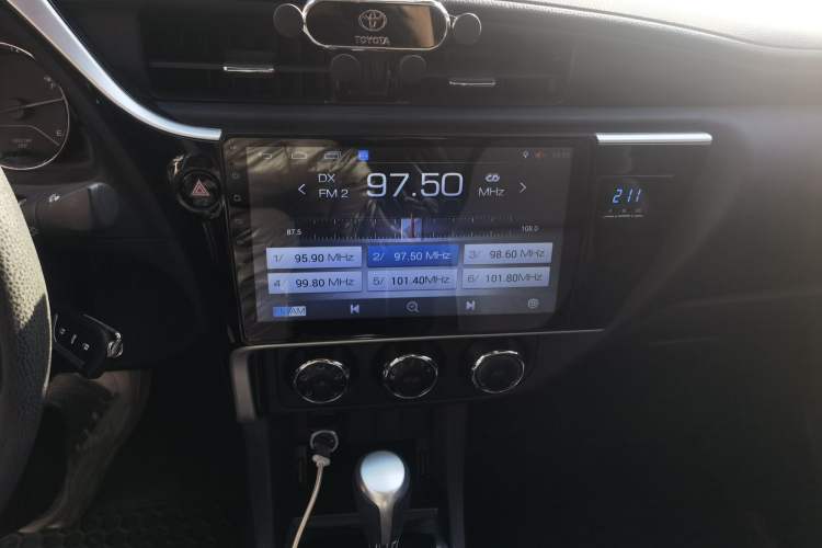 Used Toyota Corolla 2017 Revised Version 1.2T S-CVT GL Audio And AC Panel