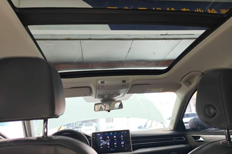 Used Volkswagen Sagitar 2023 300TSI DSG Excellence Edition Headliner