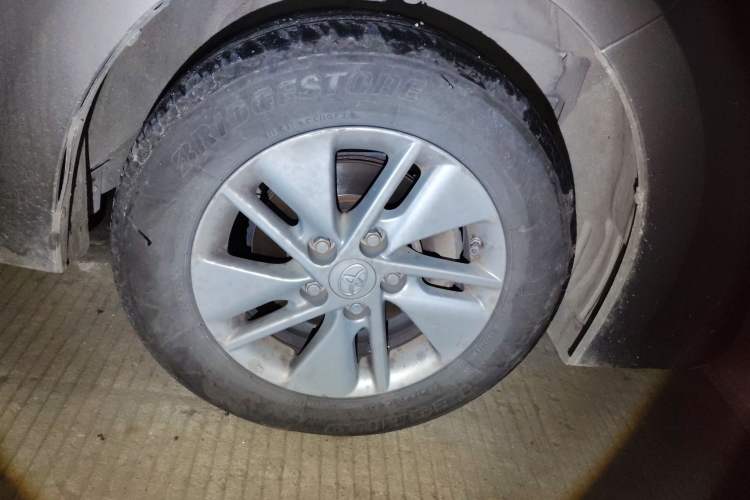 Used Toyota Corolla 2014 1.6L Manual GL