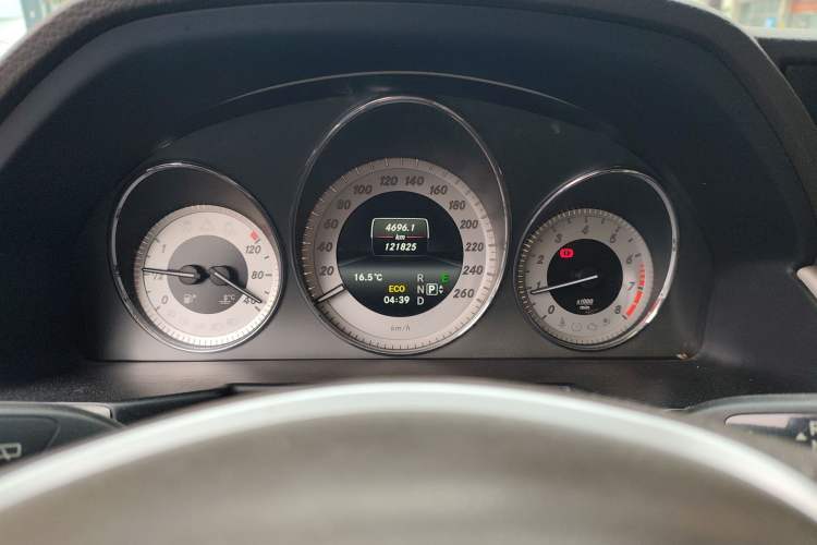 Used Mercedes-Benz GLK-Class 2014 GLK 260 4MATIC Dynamic Model
