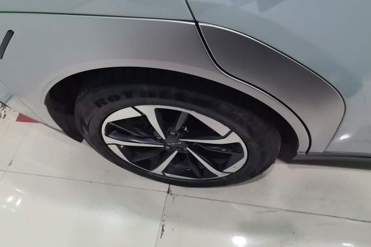 Used AION Y 2023 Plus 510 Smart Edition Exterior 5