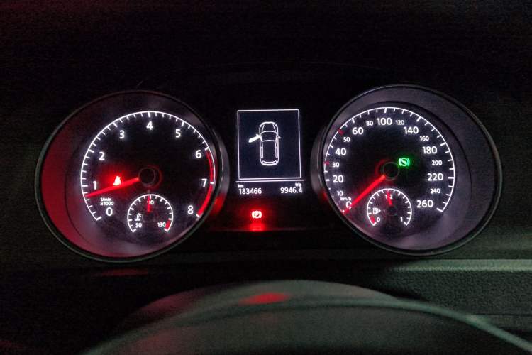 Used Volkswagen Golf 2015 1.4TSI Automatic Luxury Model
