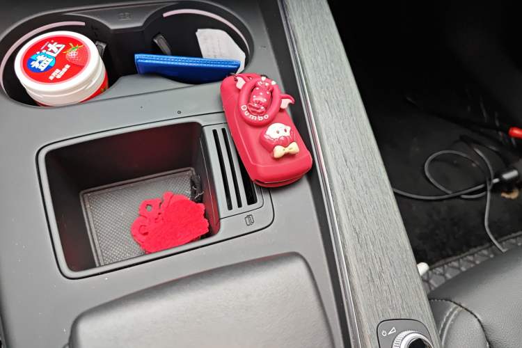 Used Audi A4L 2022 40 TFSI Stylish and Elegant Edition Vehicle Key