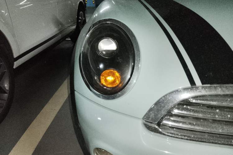 Used MINI 2012 1.6L COOPER Baker Street Right Front Headlight