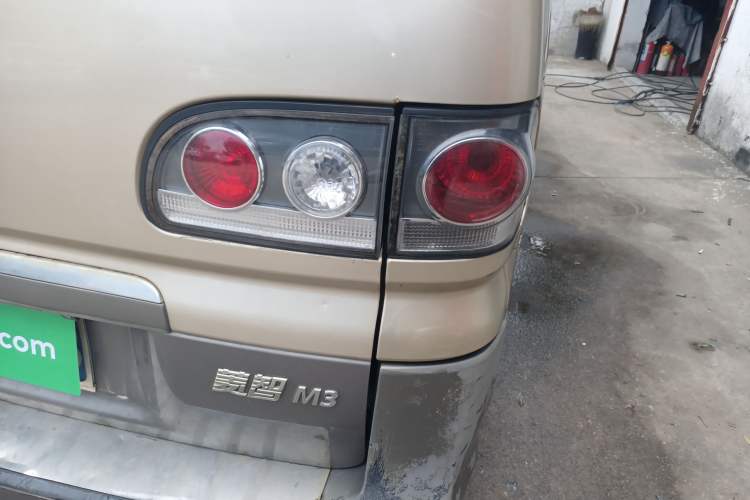 Used FORTHING Lingzhi 2016 M3 1.6L 7-Seater Luxury Model China V Standard
