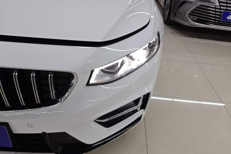 Used Geely Auto Preface 2023 2.0TD Prestige Version Left Front Headlight