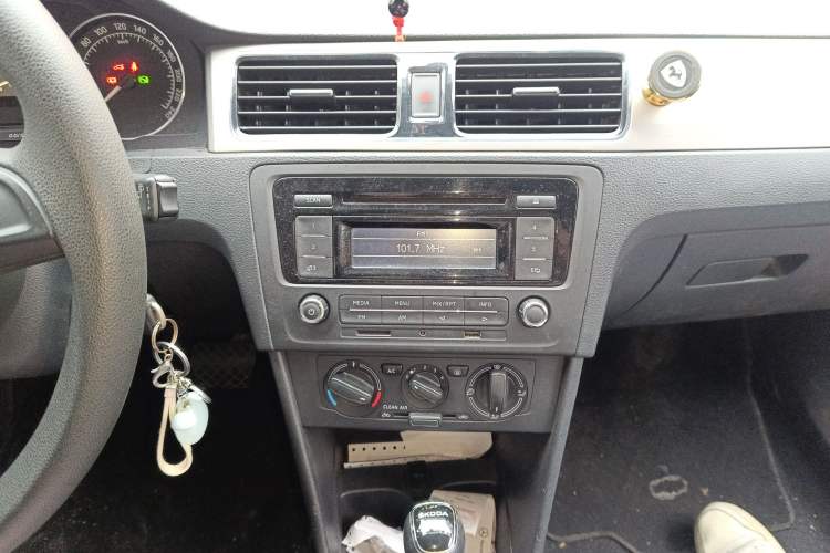 Used Skoda Rapid Spaceback 2016 1.6L Automatic Chuanxing Edition