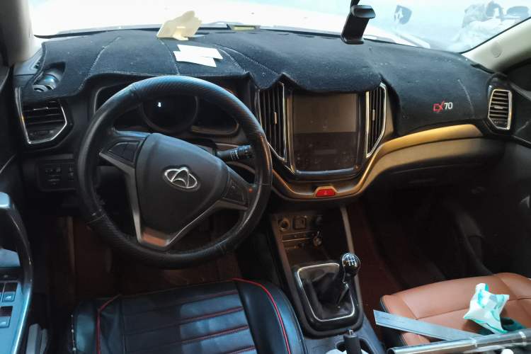 Used CHANGAN OSHAN CX70 2016 1.6L Manual Luxury Model