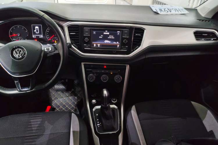 Used Volkswagen T-ROC 2020 230TSI DSG Two-Wheel Drive Advanced Version
