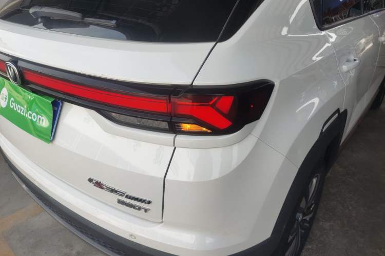 Used CHANGAN CS35PLUS 2021 Revised Version Blue Whale NE 1.4T DCT Luxury Edition Right Rear Taillight