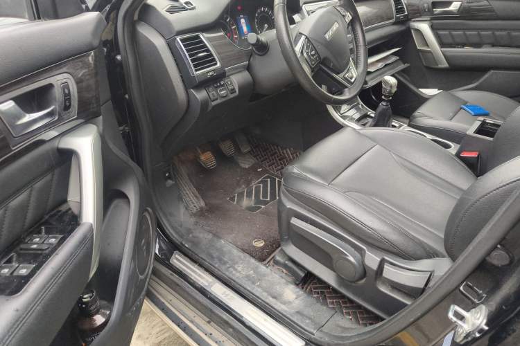 Used Haval H2 2016 Red-Label 1.5T Manual Two-Wheel Drive Luxury Model Driver Seat