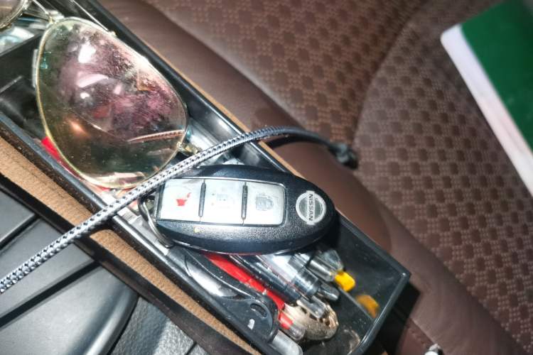 Used Nissan Tiida 2013 1.6L CVT Cool Cafe Edition Vehicle Key