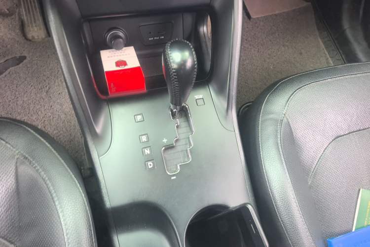 Used Hyundai ix35 2013 2.0L Automatic Two-Wheel Drive Smart GLS China IV Standard
