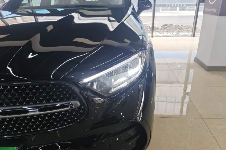 Used Mercedes-Benz GLC 2026 GLC 260 L 4MATIC Luxury Model
