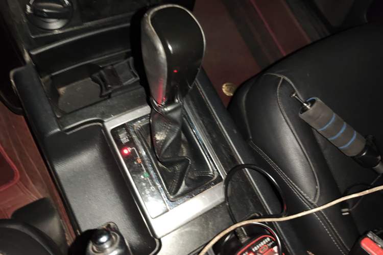 Used Toyota Prado 2016 2.7L Automatic Standard Edition Gear Lever