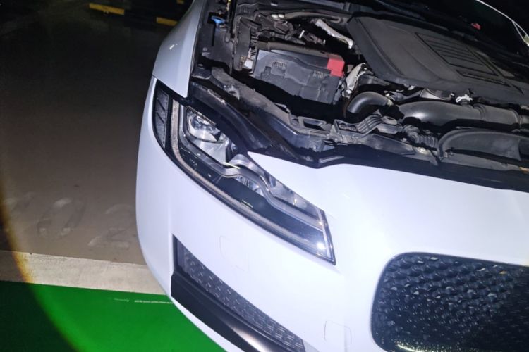 Used Jaguar XFL 2018 XFL 2.0T 250 PS Premium Edition Right Front Headlight