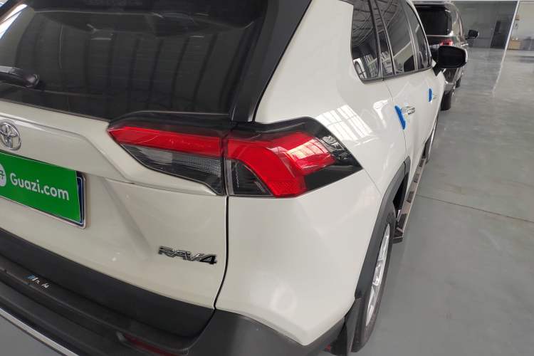 Used Toyota RAV4 2020 2.0L CVT Two-Wheel Drive Urban Edition