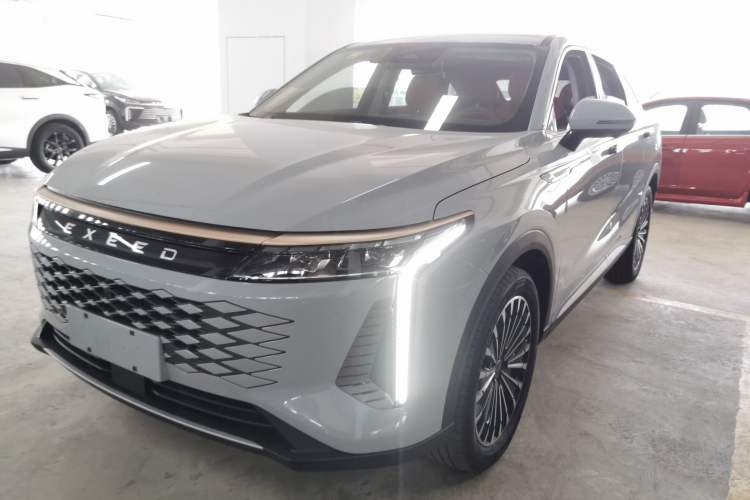 Used EXEED Stellar 2023 400T Two-Wheel Drive Comfort Flyfish Edition