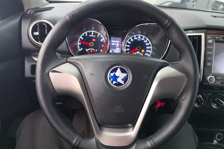 Used Venucia T70 2016 1.6L Manual Ruixing Edition Steering Wheel