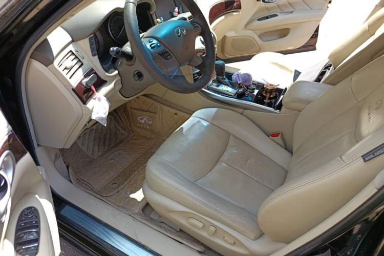 Used Infiniti M Series 2012 M25L Elegance Edition