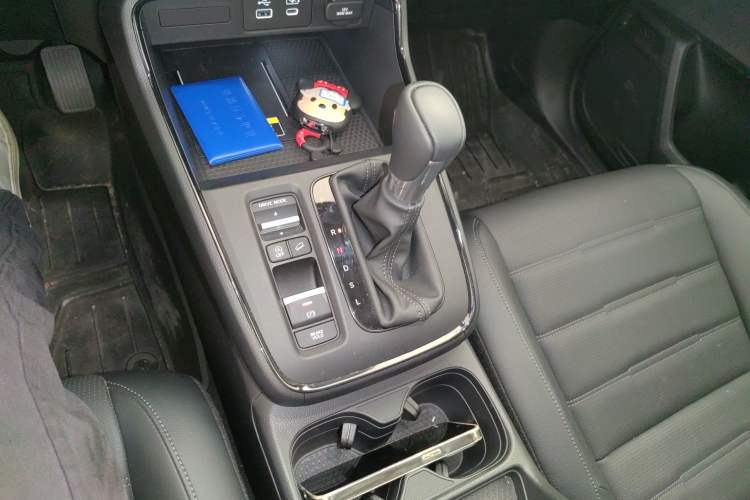 Used Honda CR-V 2024 240TURBO Two-Wheel-Drive FENGSHANG Edition 5 Seats Gear Lever