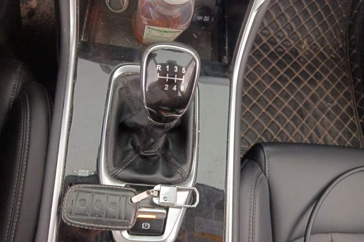 Used CHANGAN CS75 2020 280T Manual Elite Version China VI Gear Lever