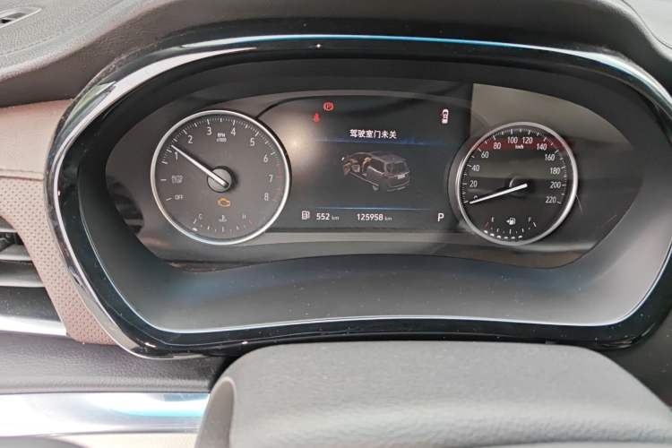 Used Buick GL8 2021 Land Cruiser Executive 652T Premium Model
