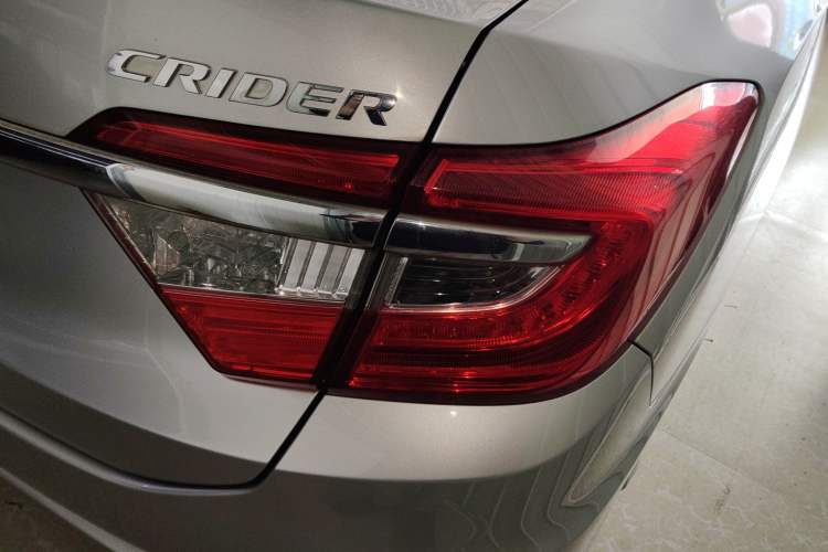 Used Honda Crider 2015 1.8L automatic comfort version Exterior 3