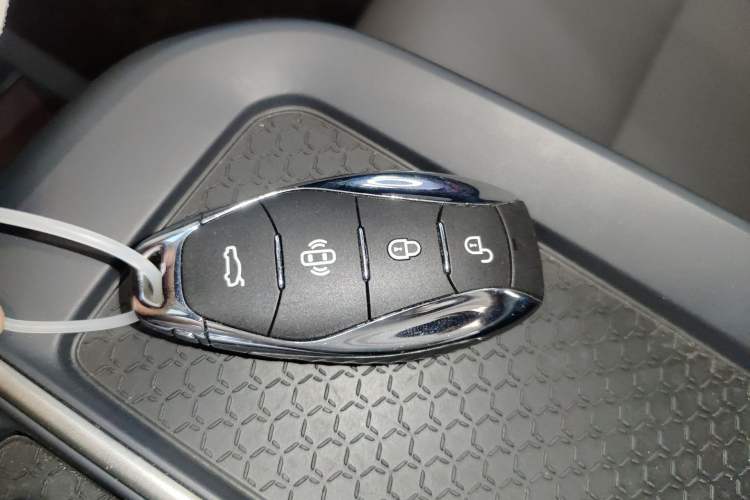 Used Hongqi EH7 2025 640 All-Wheel Drive Smart Selection Edition