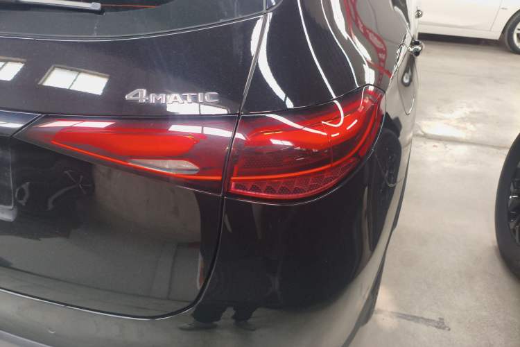 Used Mercedes-Benz GLC 2023 GLC 260 L 4MATIC Dynamic Edition 5-seater