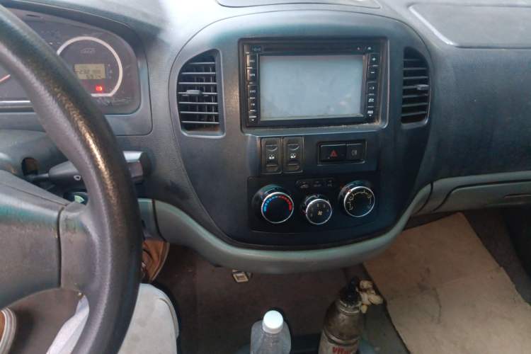 Used FORTHING Lingzhi 2012 Commercial Version 1.6L Utility Model
