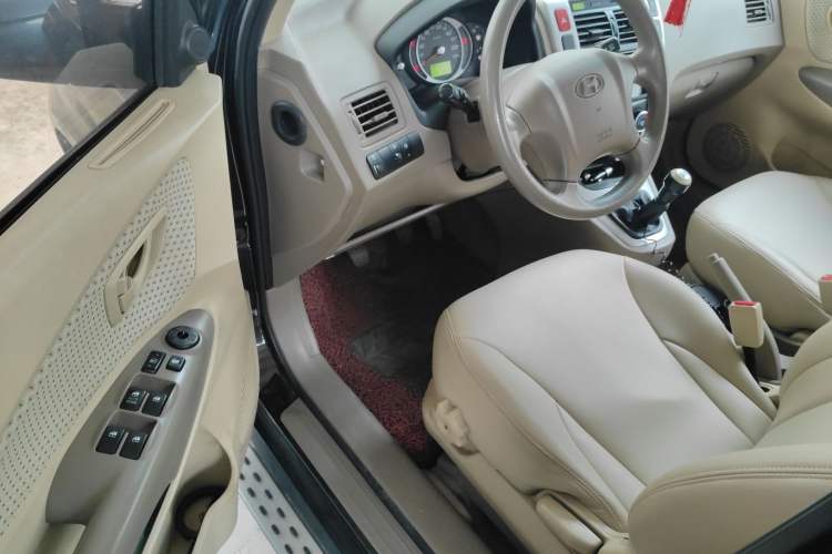 Used Hyundai Tucson 2013 2.0L Manual Two-Wheel Drive Fashion Edition