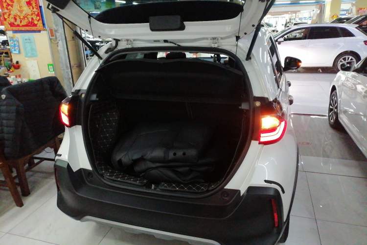 Used Honda LIFE 2021 1.5L CVT CRO-SS Fun Edition
