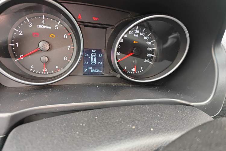 Used Haval H6 2016 Upgraded Model 1.5T Automatic Two-Wheel Drive Elite Version Odometer Close Up