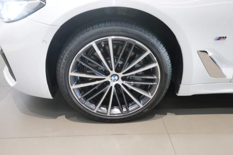Used BMW 5 Series 2023 530Li Leading Model M Sport Package