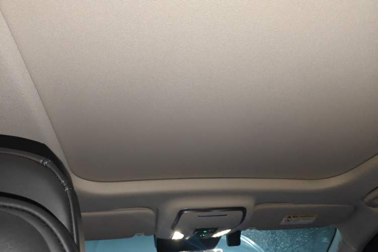 Used Hongqi HS3 2023 1.5T Two-Wheel Drive Shanwei Edition Headliner