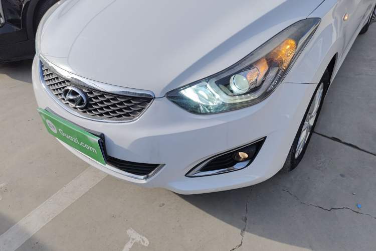 Used Hyundai Elantra (5th Generation / Langdong) 2016 1.6L Automatic Smart Version