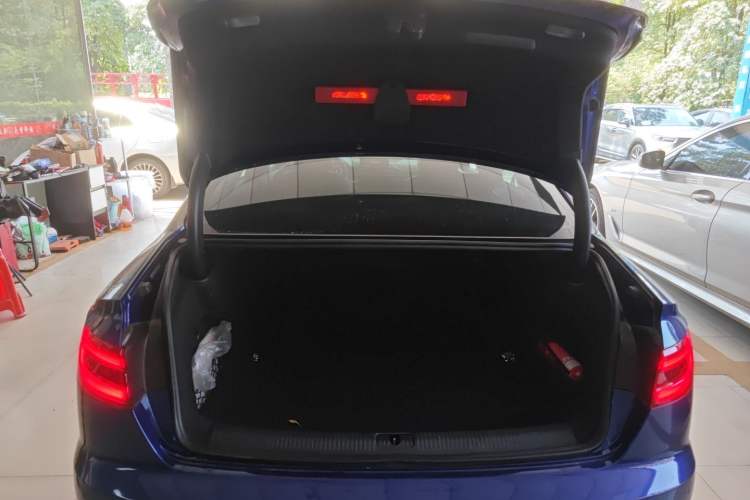 Used Audi A4L 2019 40 TFSI Fashion Edition China VI Emission Standard
