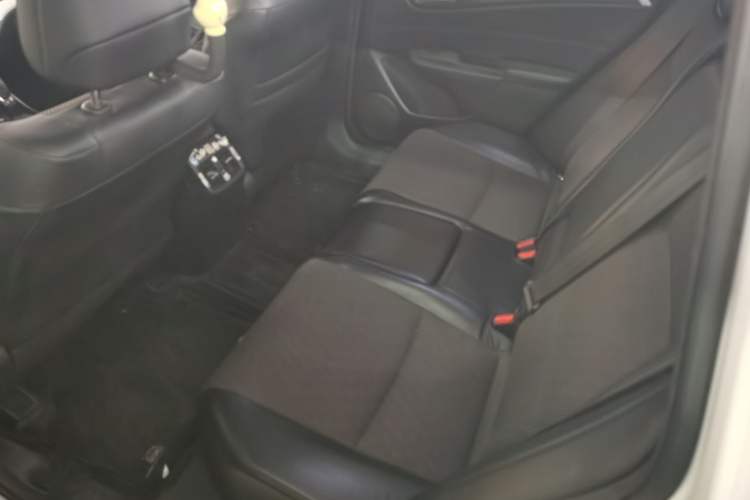 Used Honda Jade 2017 1.8L automatic Comfort version 5 seats Left Rear Seat