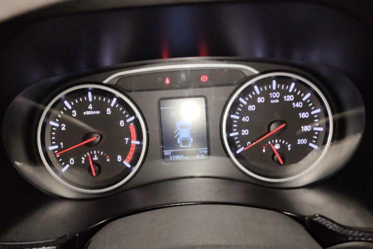 Used Great Wall Wingle 5 2020 2.4L Gasoline Two-Wheel Drive Value Edition Big Double Cab China VI Standard 4K22D4M Instrument Cluster