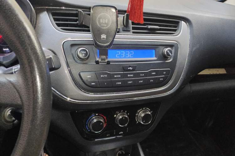 Used CHANGAN KAICHENG Ounuo S 2019 1.5L Ouno S Economy 5-Seat JL473QG