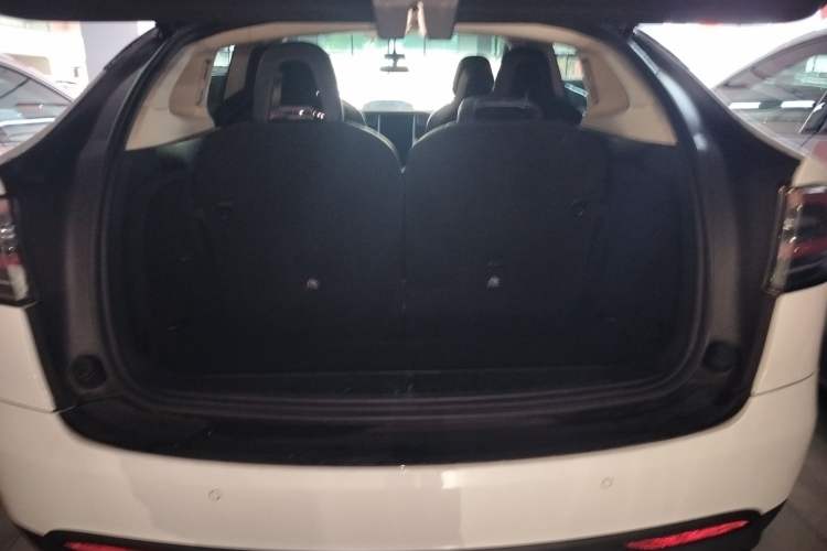Used Tesla Model X 2016 X 90D Trunk