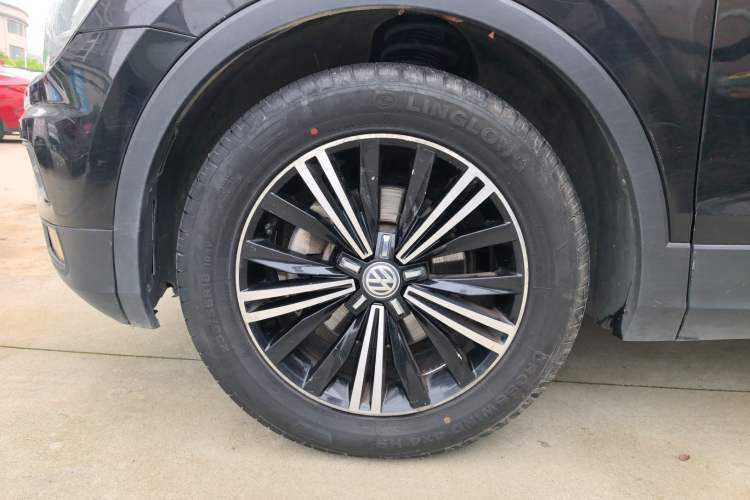 Used Volkswagen Tiguan L 2019 Updated Version 330TSI Automatic Two-Wheel Drive Panoramic Comfort Edition China VI Standard
