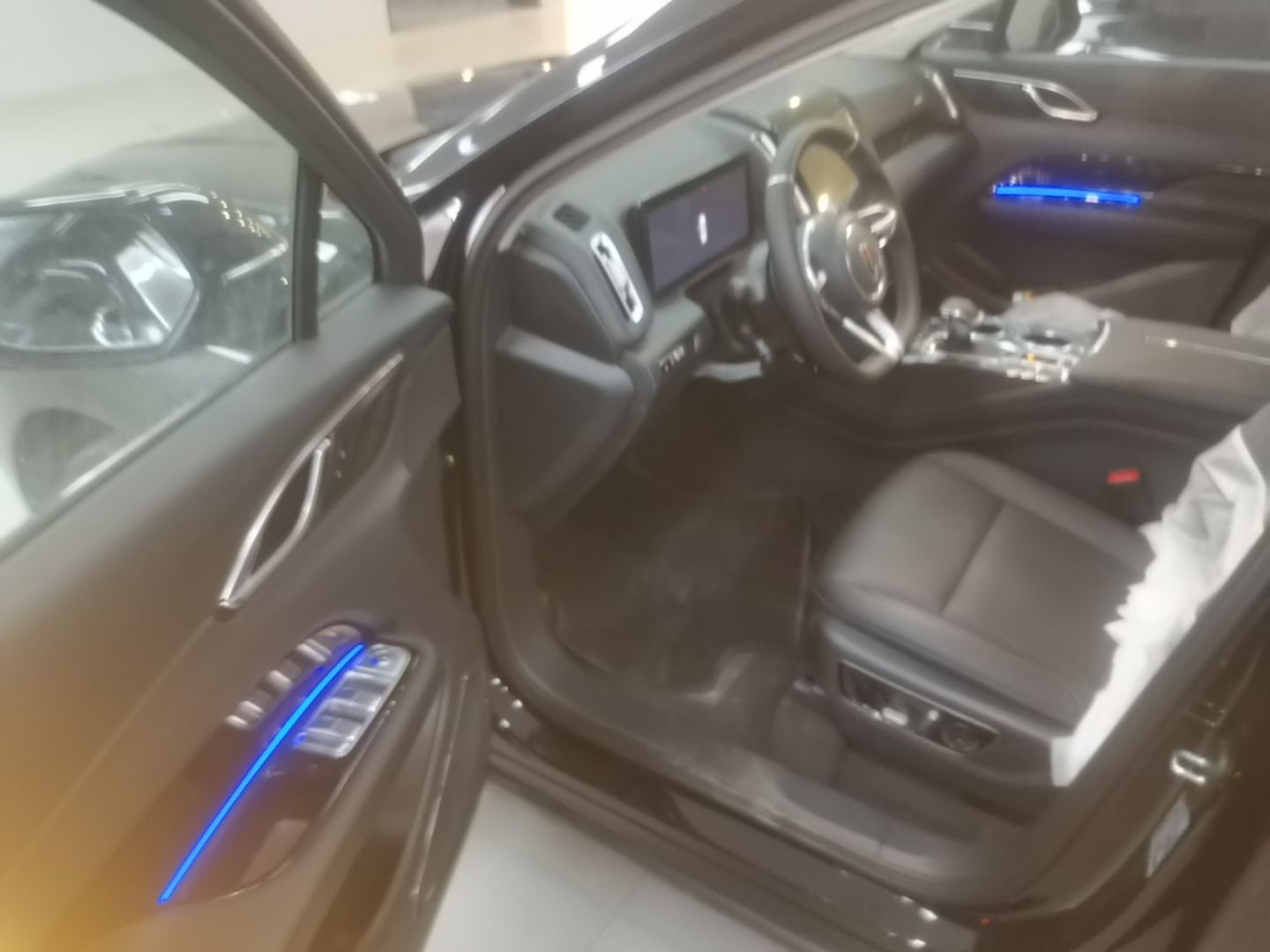 Hongqi HS3 PHEV 2025 Model 125km Jingwei PLUS 2 Millionth Anniversary Edition — снимка 18