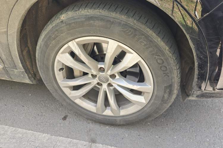 Used Audi Q7 New Energy 2019 55 e-tron Right Front Wheel Hub