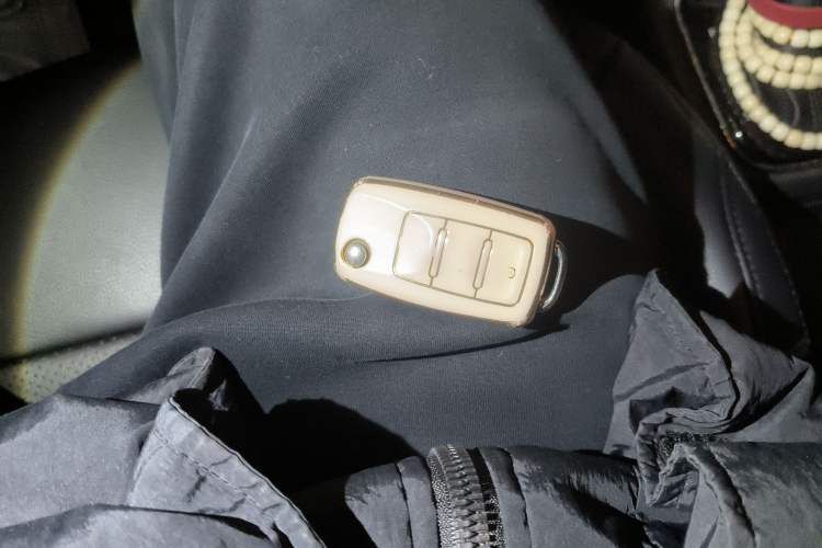 Used Volkswagen Polo 2016 1.6L Automatic Comfort Model Vehicle Key