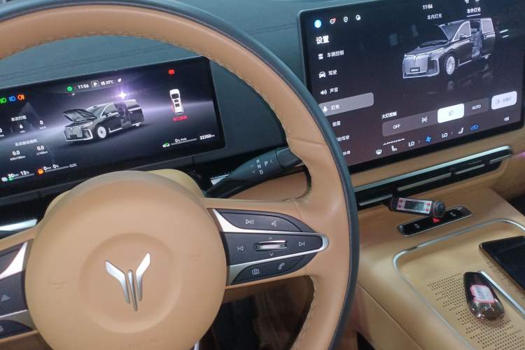 Used VOYAH Dream 2025 PHEV Four-Wheel-Drive Flagship Version – Qiankun Edition Gear Lever